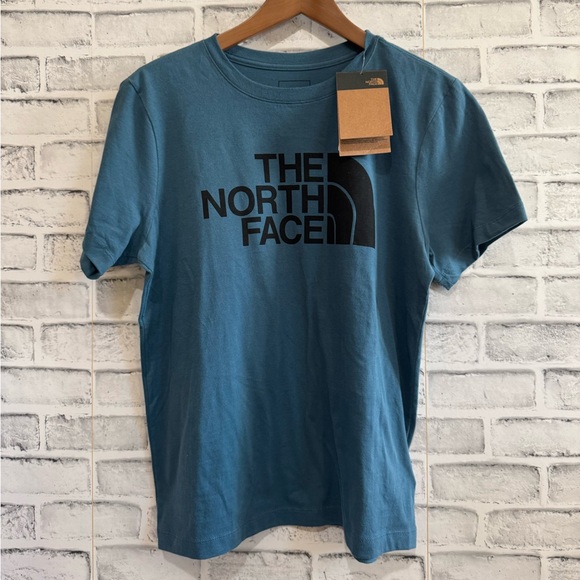 The North Face Tops - NWT! Women’s North Face blue short sleeve t-shirt 100% cotton, Medium